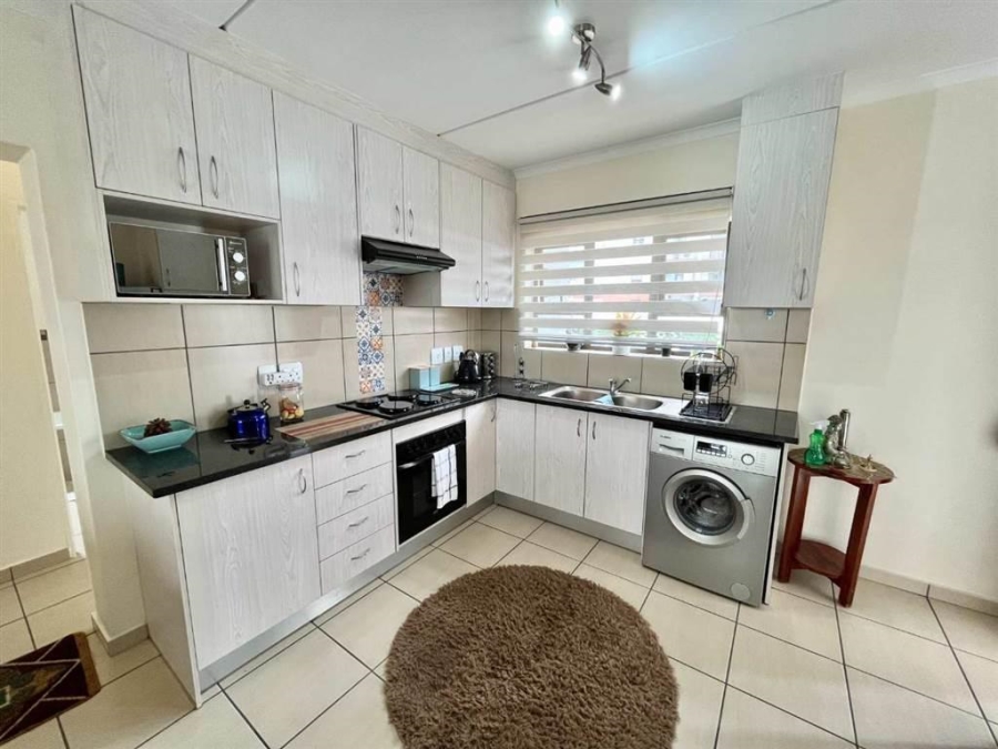 2 Bedroom Property for Sale in Barbeque Downs Gauteng