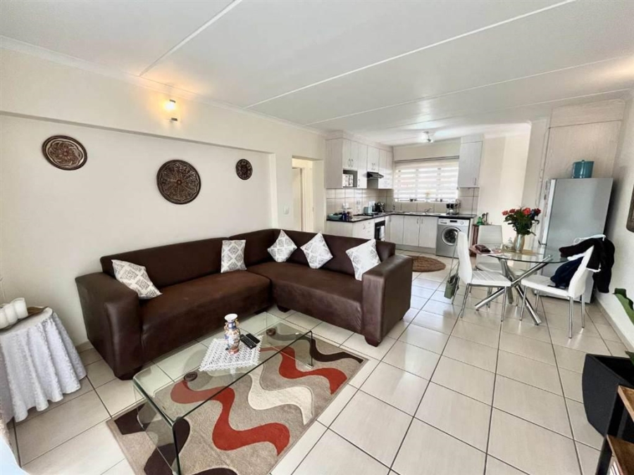 2 Bedroom Property for Sale in Barbeque Downs Gauteng