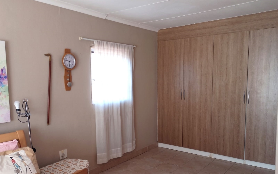 3 Bedroom Property for Sale in Doornrandje Gauteng