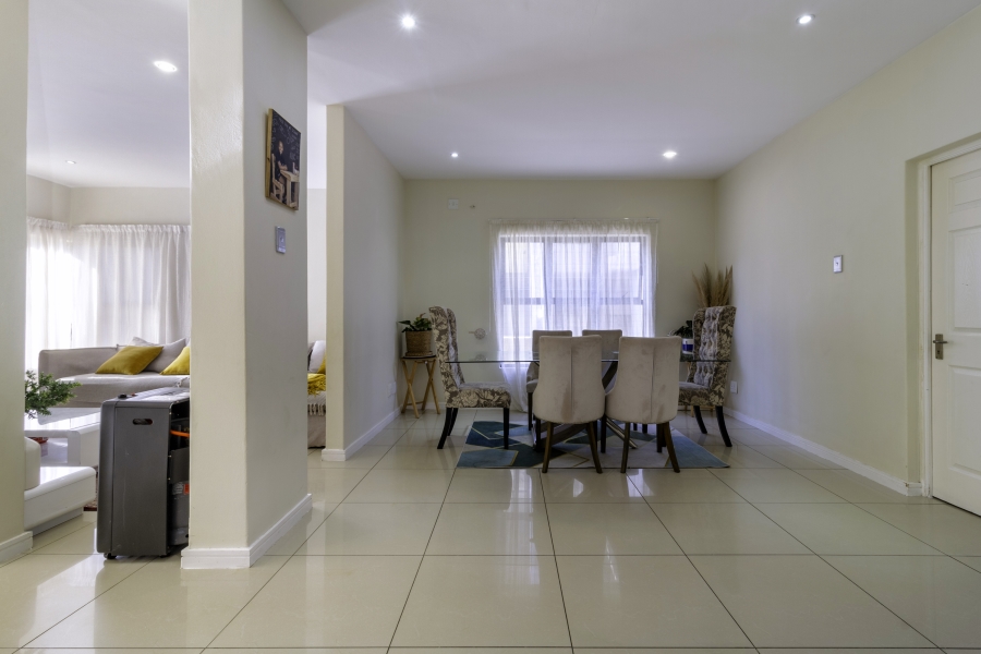 4 Bedroom Property for Sale in North Riding Gauteng