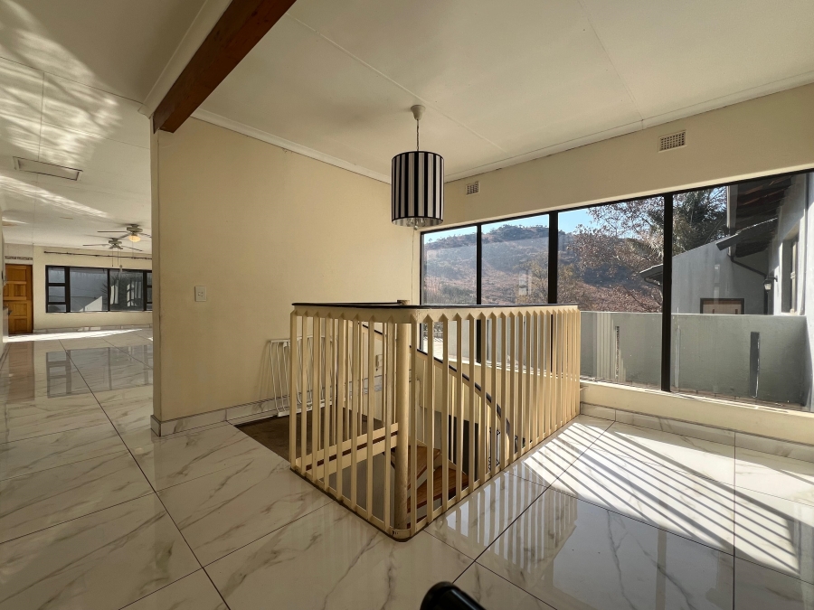 6 Bedroom Property for Sale in Bassonia Gauteng