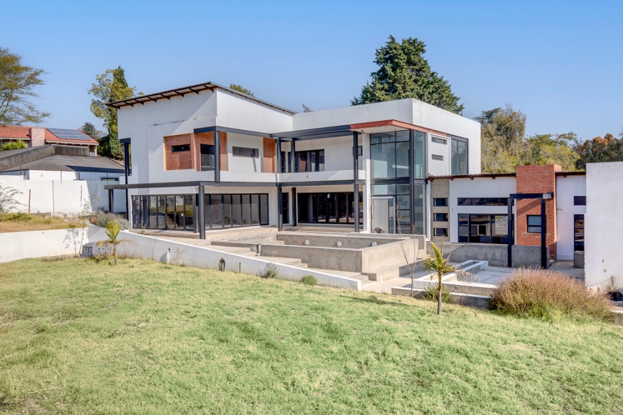 5 Bedroom Property for Sale in Morningside Manor Gauteng