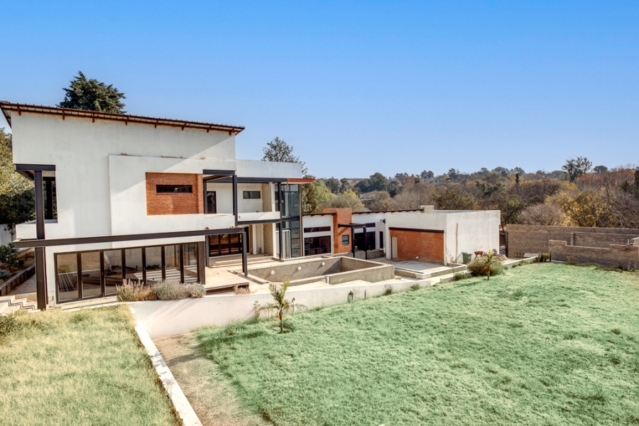 5 Bedroom Property for Sale in Morningside Manor Gauteng