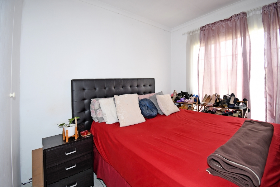 2 Bedroom Property for Sale in Weltevreden Park Gauteng