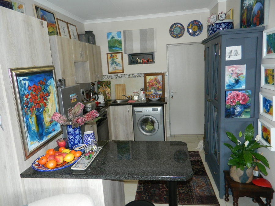 To Let 1 Bedroom Property for Rent in Olympus AH Gauteng