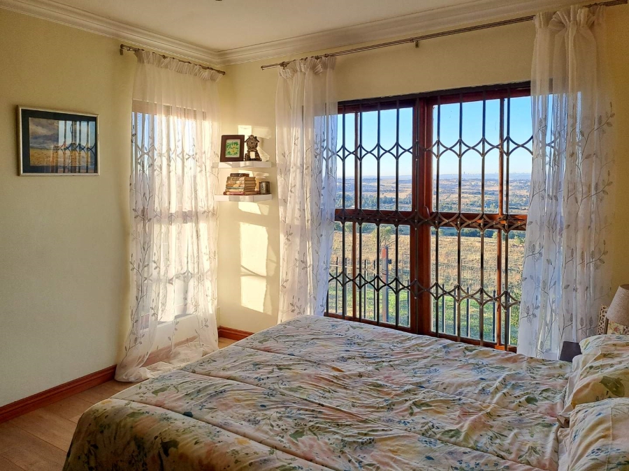 4 Bedroom Property for Sale in Doornrandje Gauteng