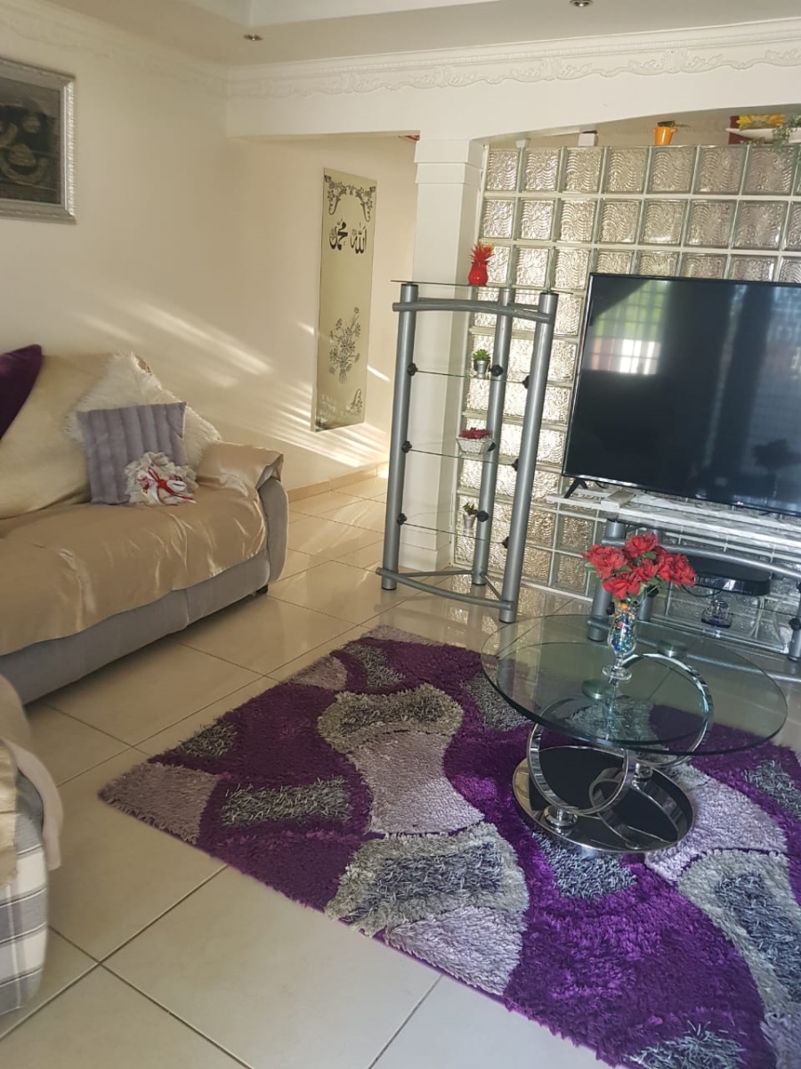 3 Bedroom Property for Sale in Proclamation Hill Gauteng