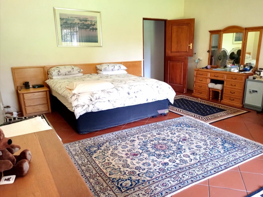 10 Bedroom Property for Sale in Laezonia Gauteng