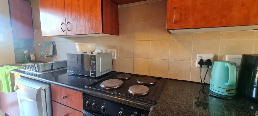 2 Bedroom Property for Sale in Montana Tuine Gauteng