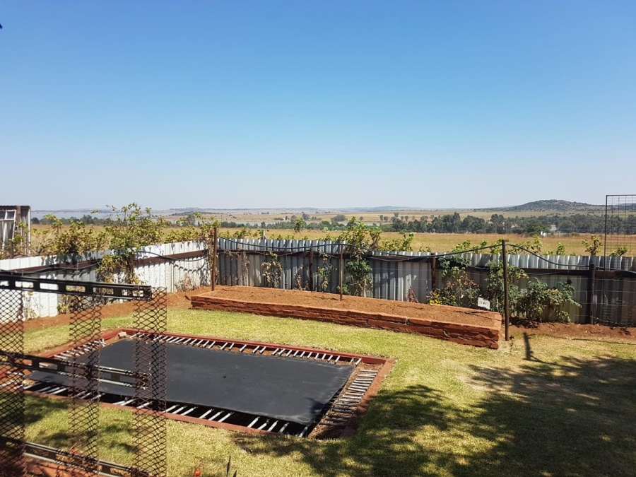 4 Bedroom Property for Sale in Stryfontein AH Gauteng