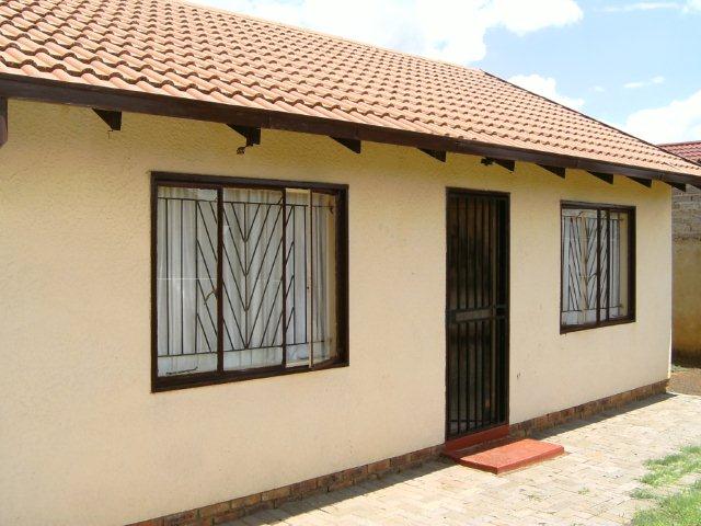 2 Bedroom Property for Sale in Beverley Hills Gauteng