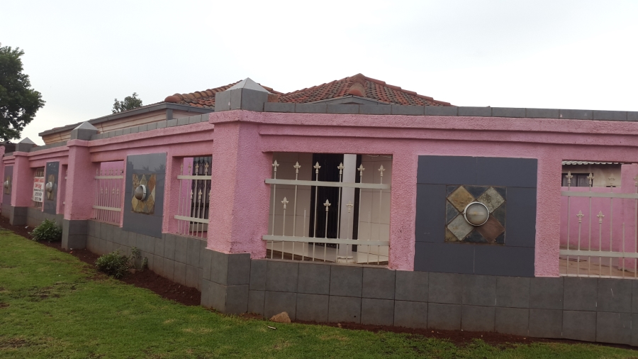 0 Bedroom Property for Sale in Roodekop Gauteng