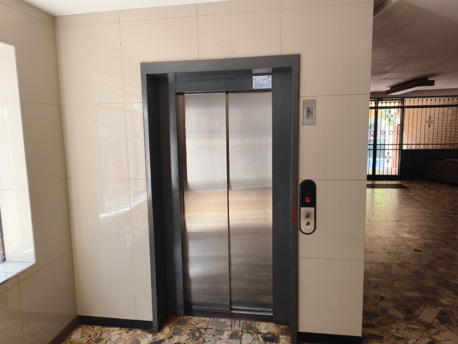 1 Bedroom Property for Sale in Sunnyside Gauteng