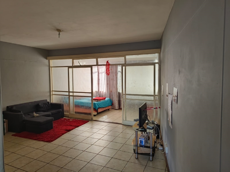 1 Bedroom Property for Sale in Sunnyside Gauteng