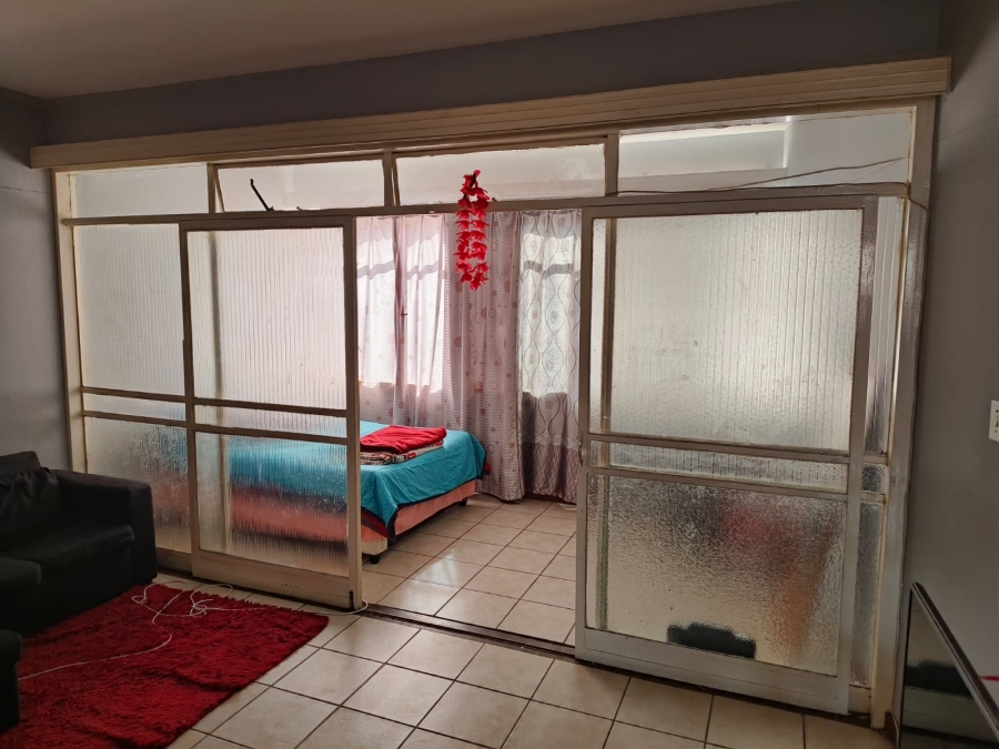 1 Bedroom Property for Sale in Sunnyside Gauteng