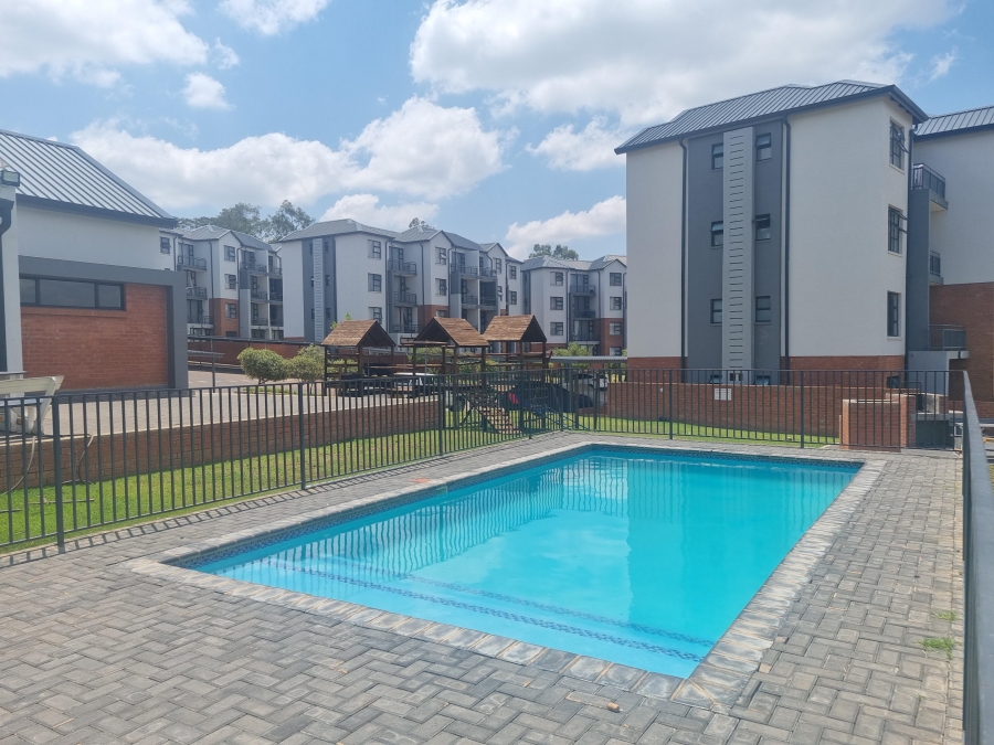 2 Bedroom Property for Sale in Lombardy Estate Gauteng