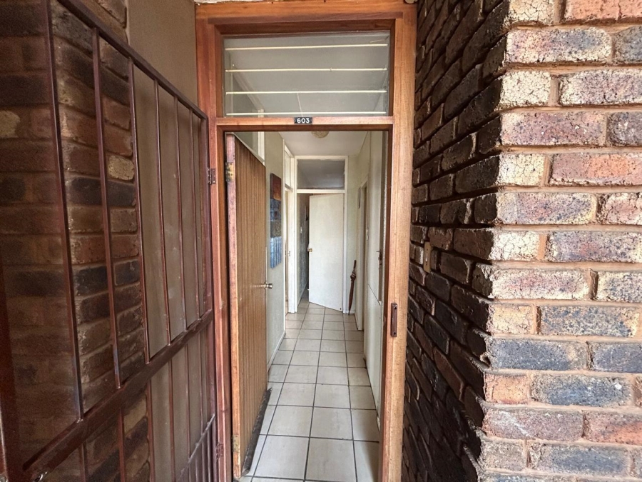 2 Bedroom Property for Sale in Sunnyside Gauteng