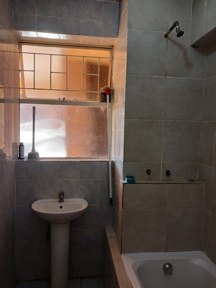 2 Bedroom Property for Sale in Sunnyside Gauteng