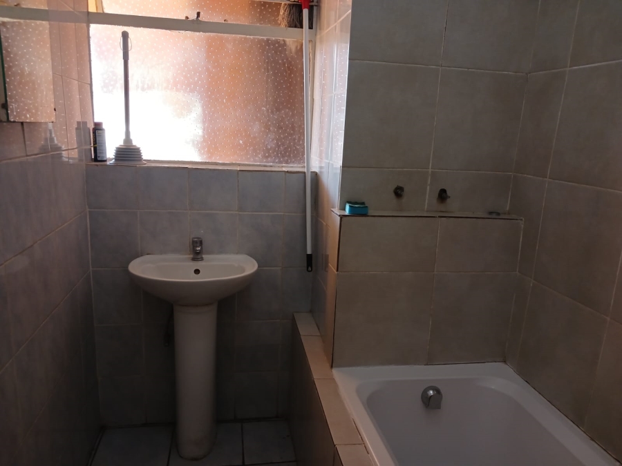 2 Bedroom Property for Sale in Sunnyside Gauteng