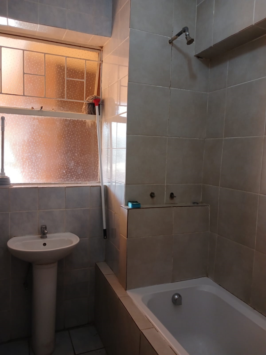 2 Bedroom Property for Sale in Sunnyside Gauteng