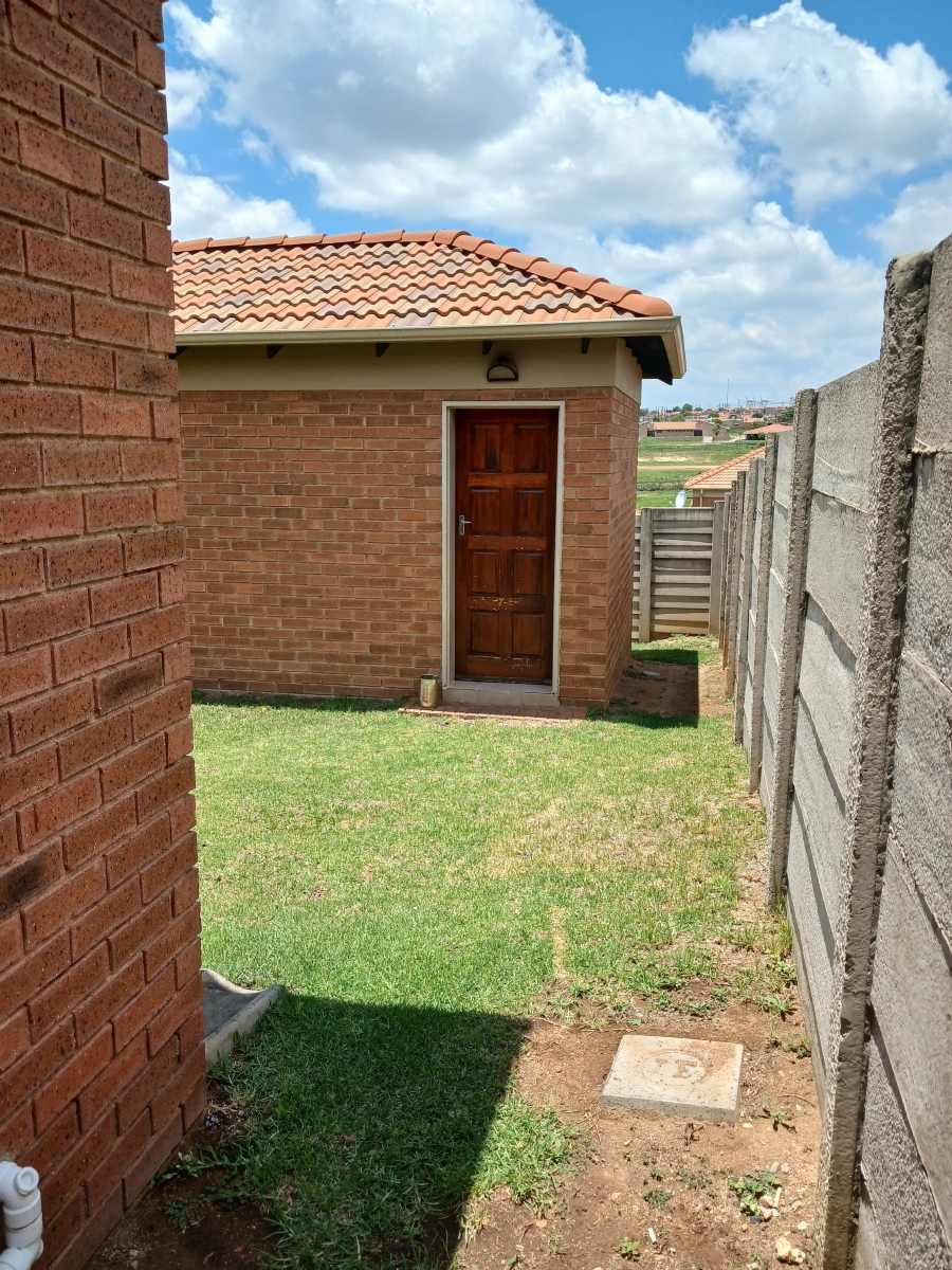 3 Bedroom Property for Sale in Thatch Hill Estate Gauteng