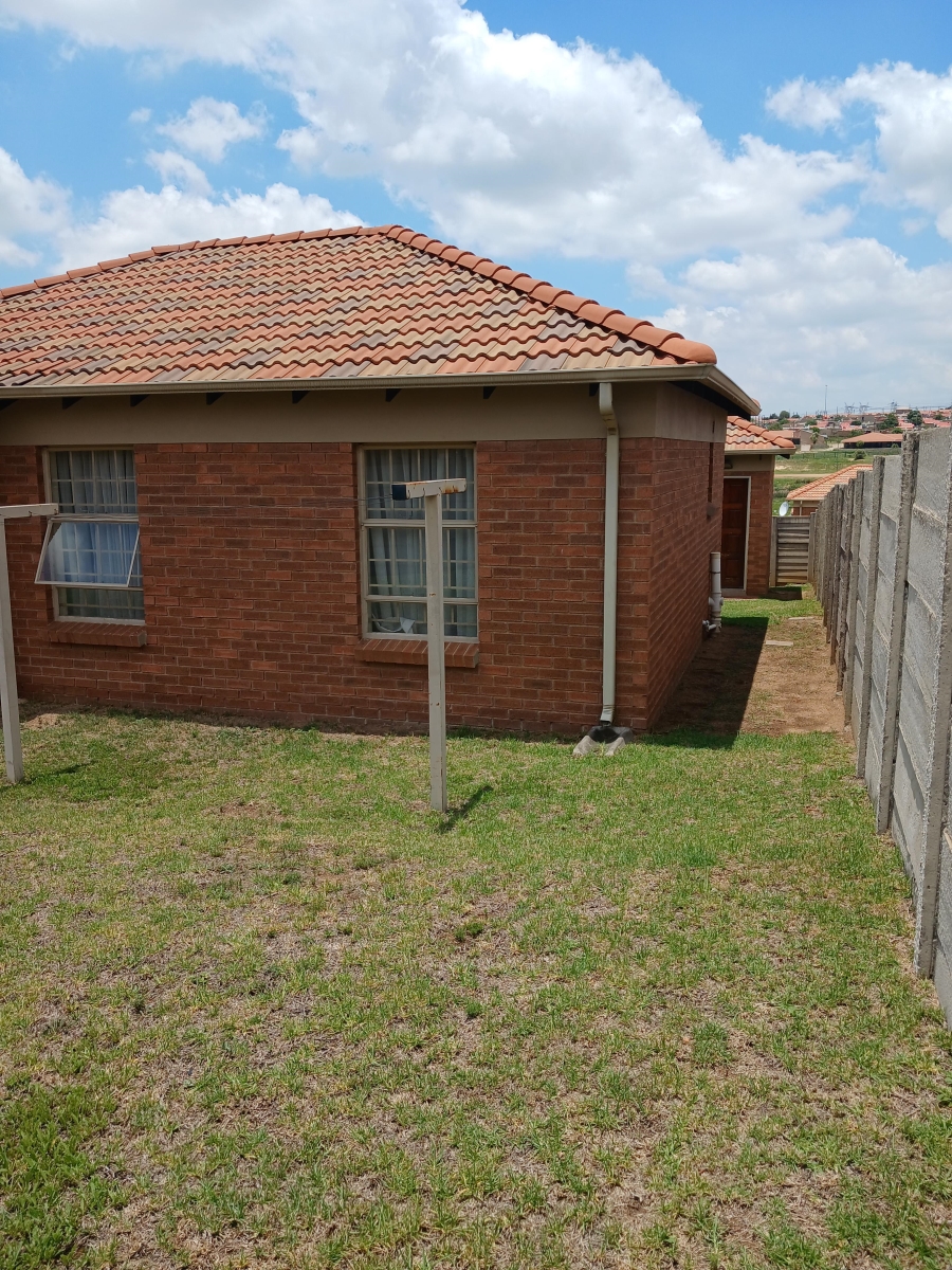 3 Bedroom Property for Sale in Thatch Hill Estate Gauteng