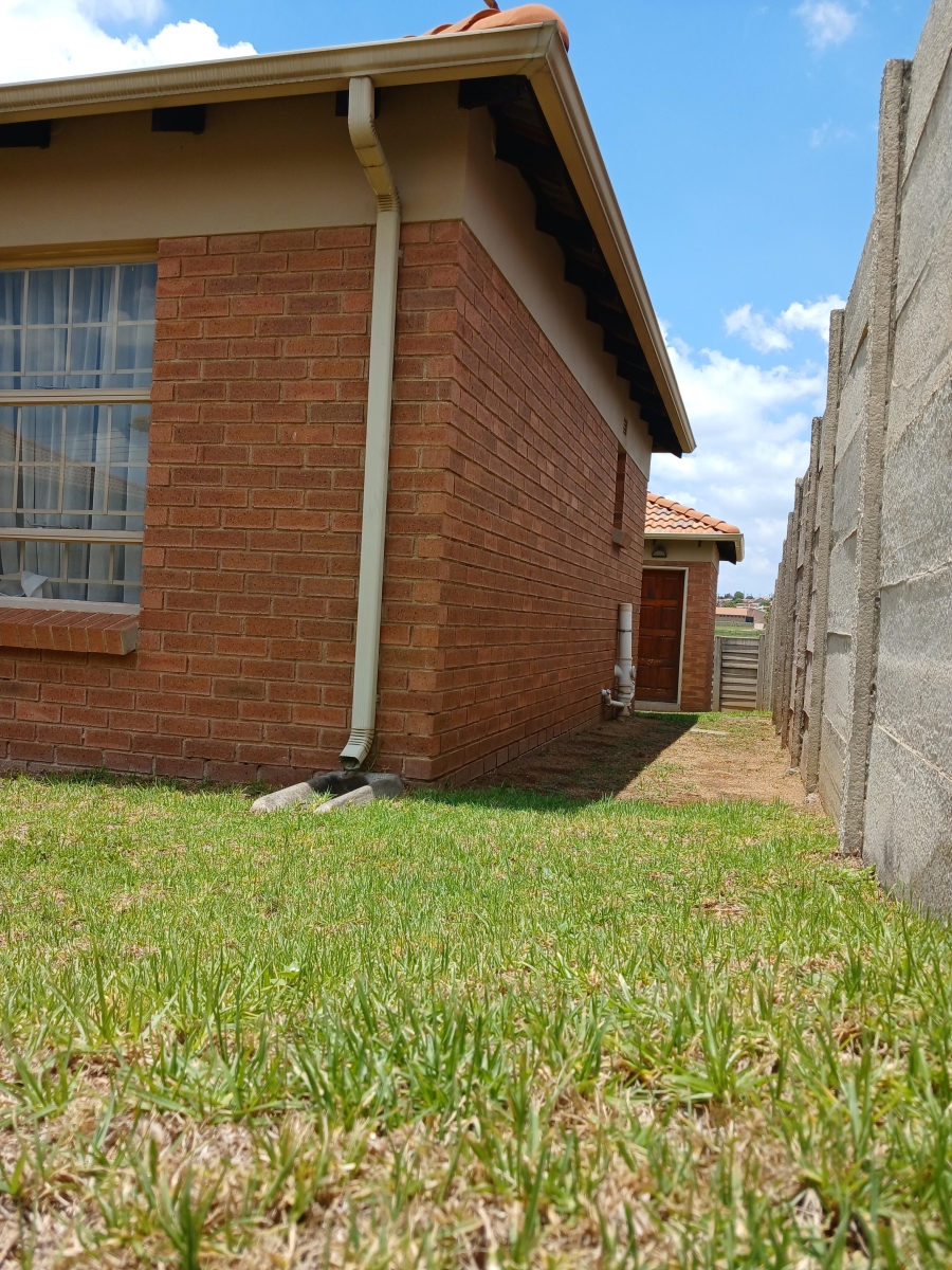 3 Bedroom Property for Sale in Thatch Hill Estate Gauteng