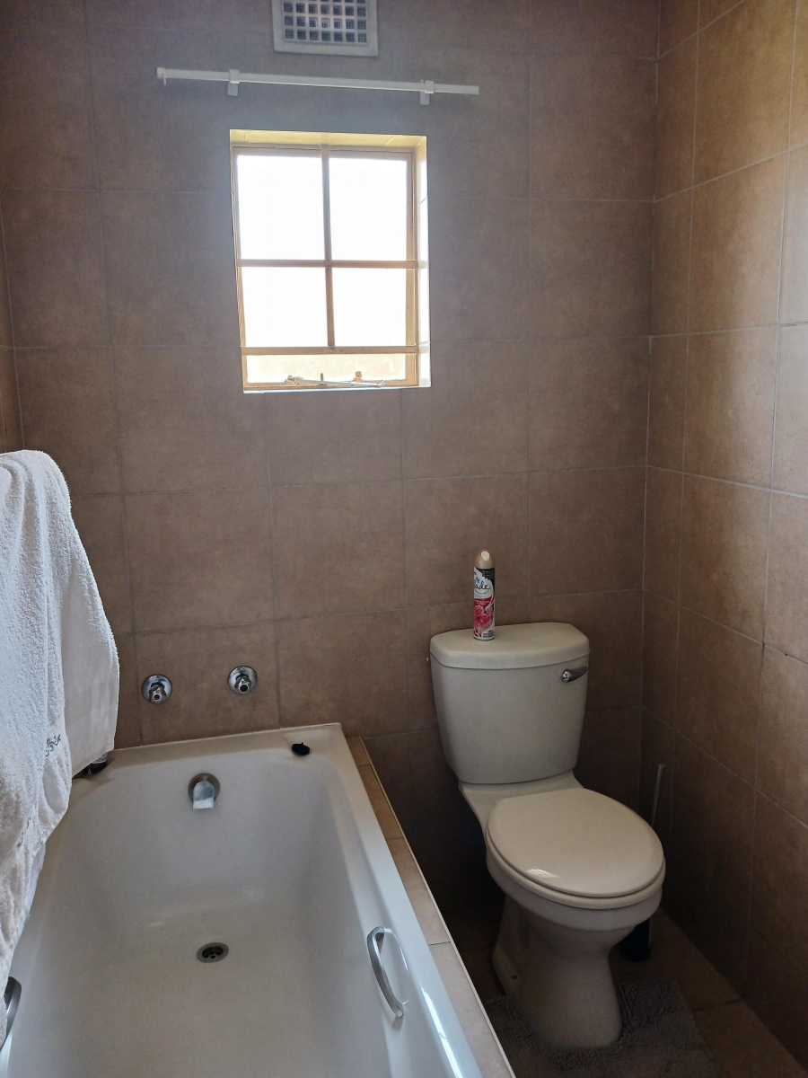 3 Bedroom Property for Sale in Thatch Hill Estate Gauteng