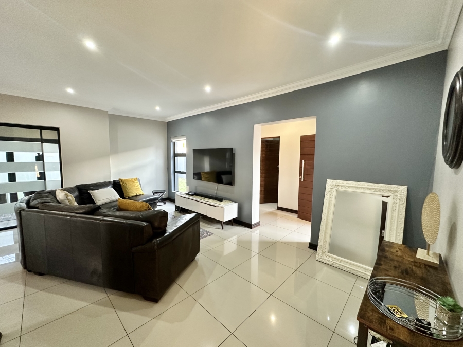 4 Bedroom Property for Sale in Thatchfield Estate Gauteng