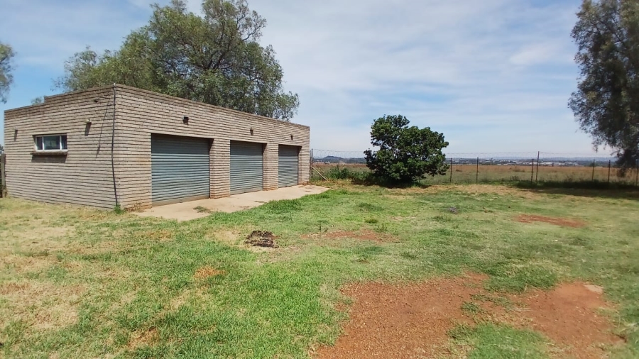 4 Bedroom Property for Sale in Boltonwold Gauteng