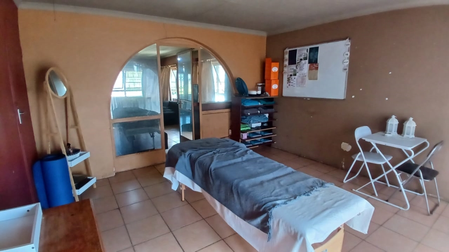 4 Bedroom Property for Sale in Boltonwold Gauteng