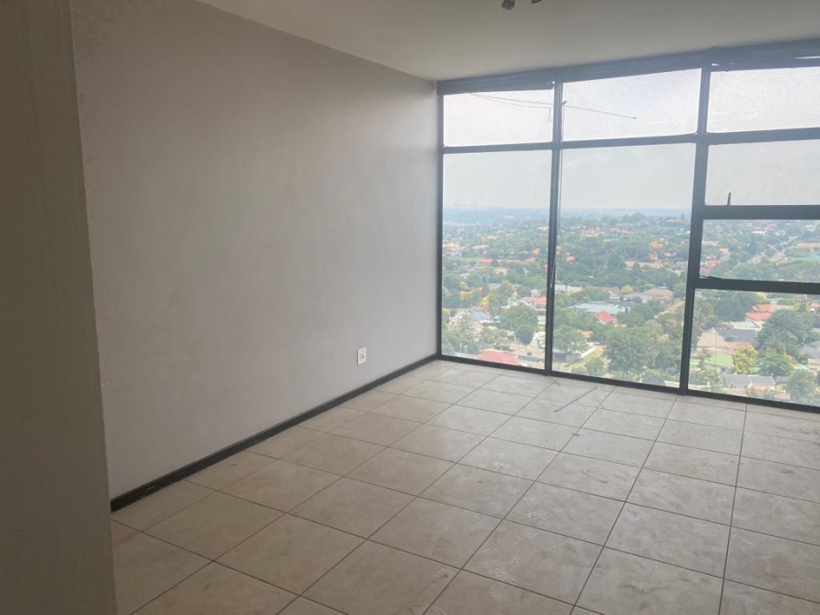 1 Bedroom Property for Sale in Elma Park Gauteng