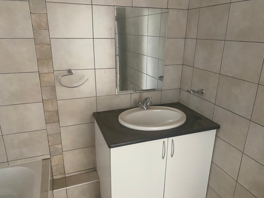 1 Bedroom Property for Sale in Elma Park Gauteng