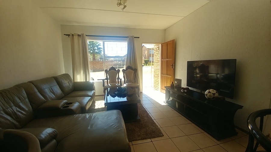 2 Bedroom Property for Sale in Arundo Estate Gauteng