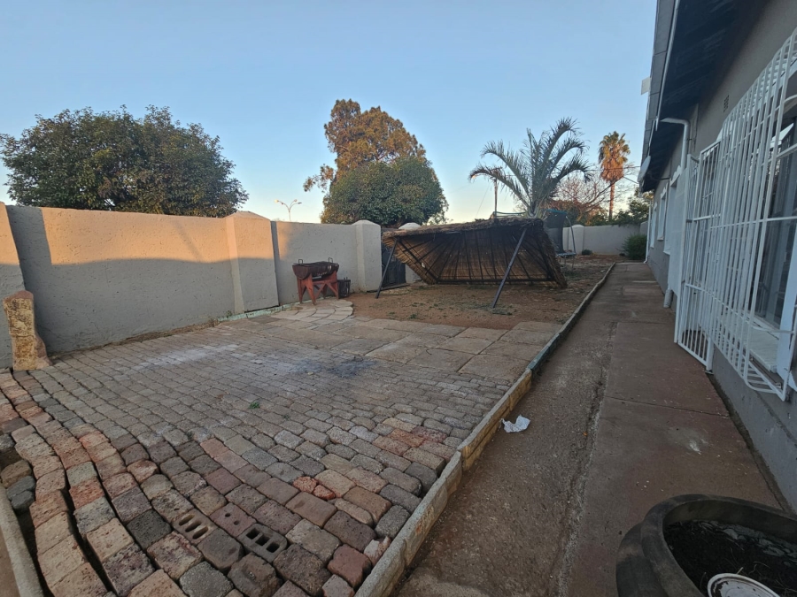 3 Bedroom Property for Sale in Dalview Gauteng