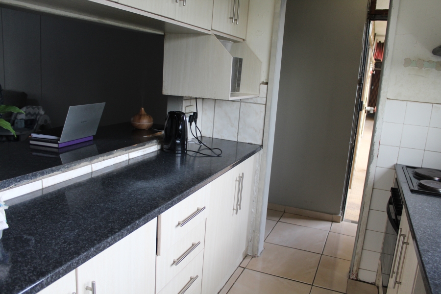 2 Bedroom Property for Sale in Sunnyside Gauteng