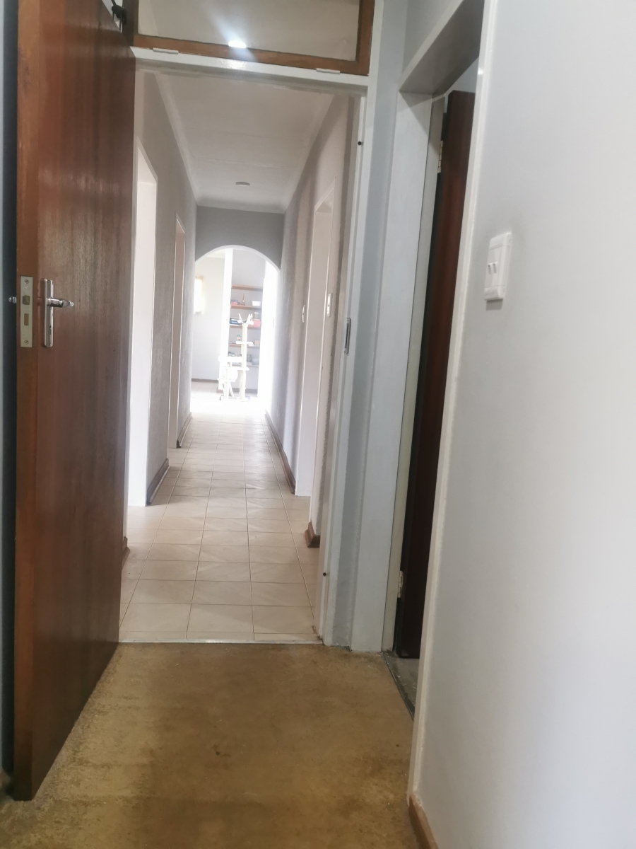 4 Bedroom Property for Sale in Doringkloof Gauteng