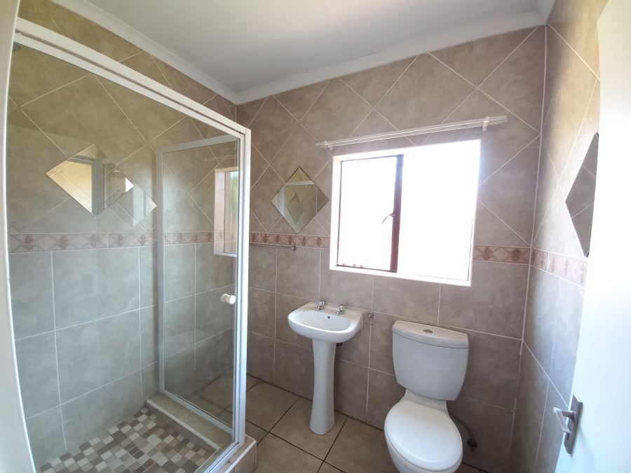 3 Bedroom Property for Sale in Denneoord Gauteng