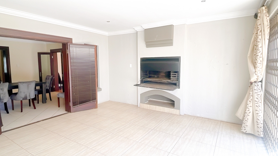 4 Bedroom Property for Sale in Silver Stream Estate Gauteng