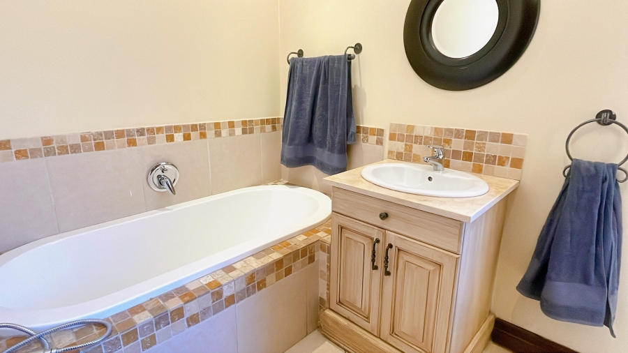 4 Bedroom Property for Sale in Silver Stream Estate Gauteng