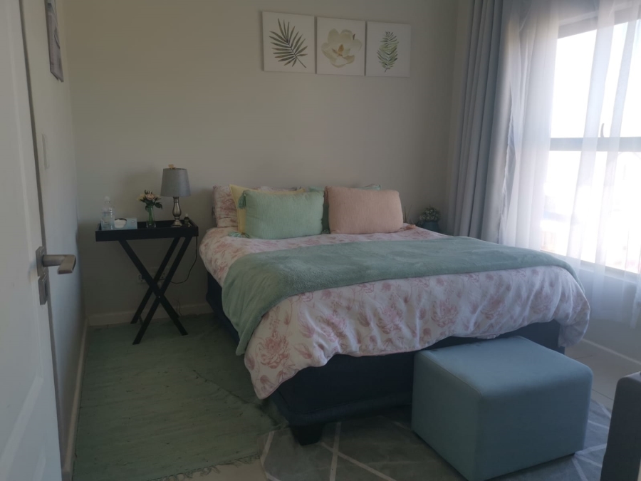 To Let 1 Bedroom Property for Rent in Greenstone Ridge Gauteng