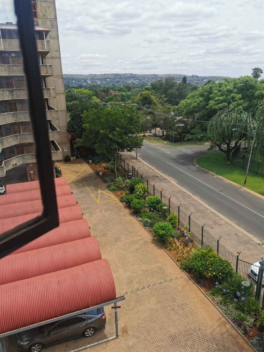 2 Bedroom Property for Sale in Kilner Park Gauteng