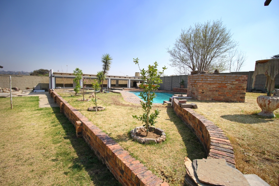 4 Bedroom Property for Sale in Rembrandt Park Gauteng