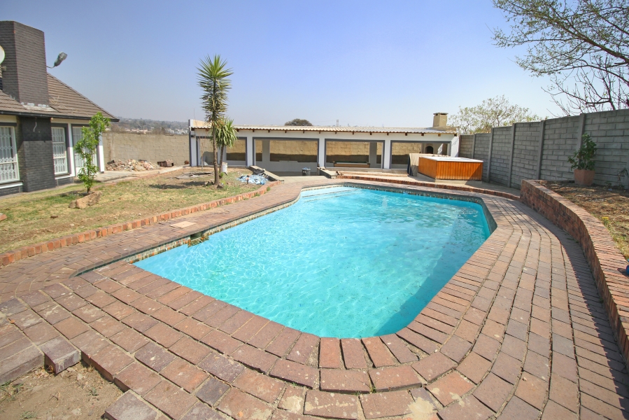 4 Bedroom Property for Sale in Rembrandt Park Gauteng