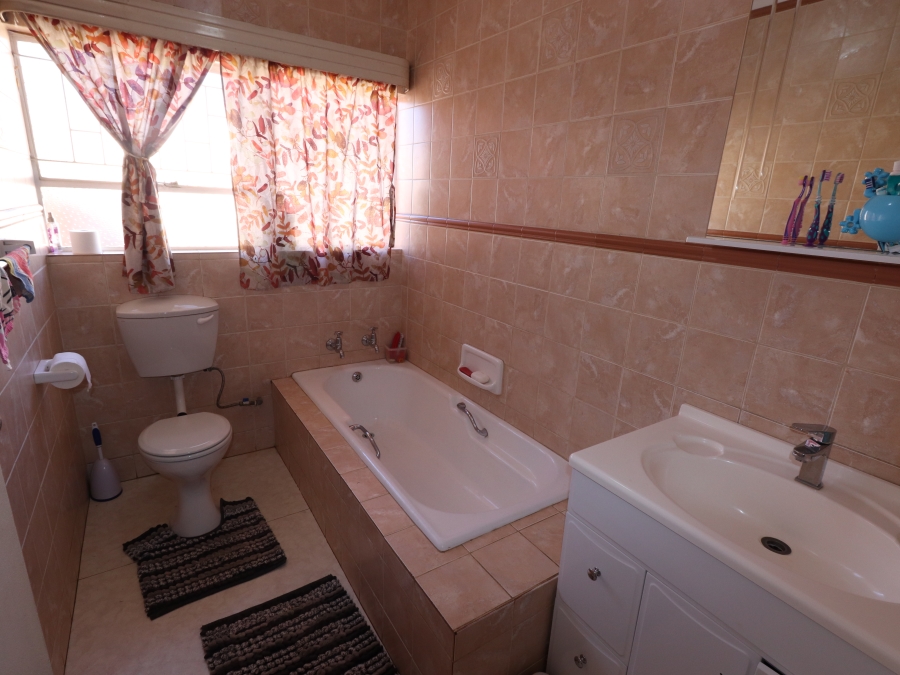 4 Bedroom Property for Sale in Norkem Park Gauteng