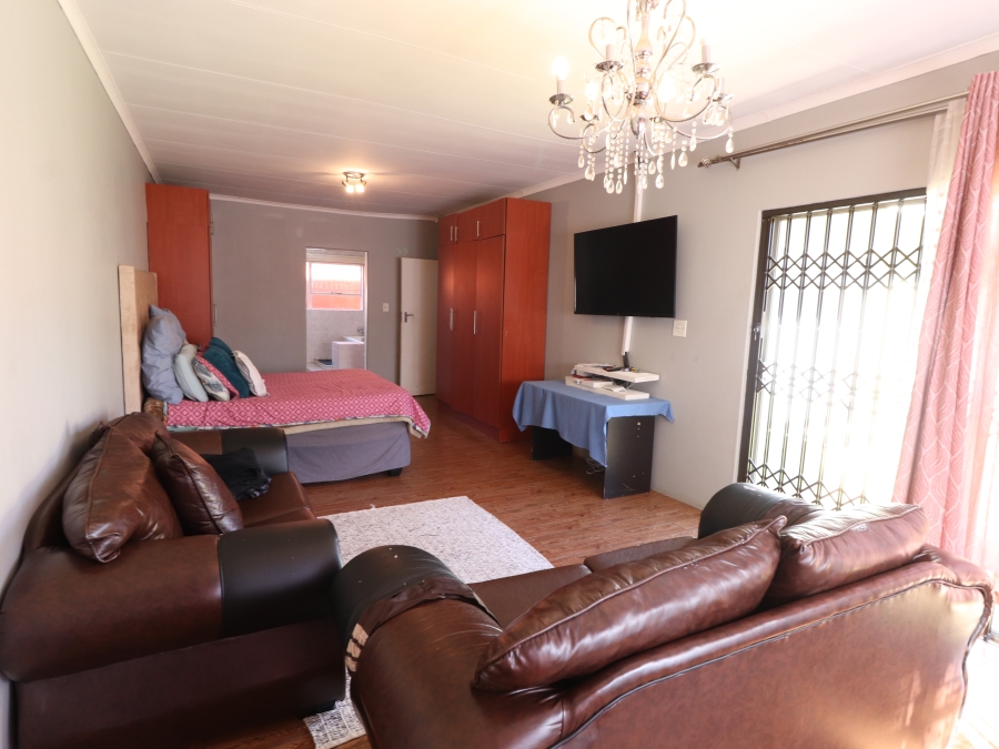 4 Bedroom Property for Sale in Norkem Park Gauteng