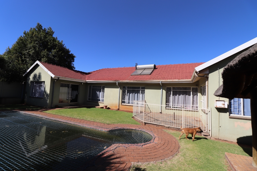 4 Bedroom Property for Sale in Norkem Park Gauteng