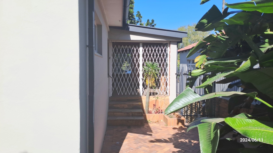 3 Bedroom Property for Sale in Mountain View Gauteng