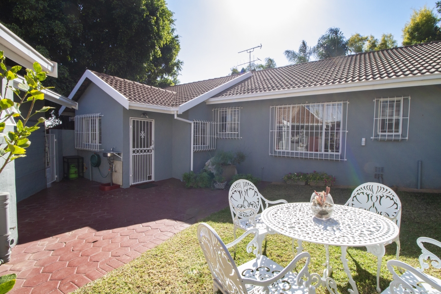 3 Bedroom Property for Sale in Faerie Glen Gauteng