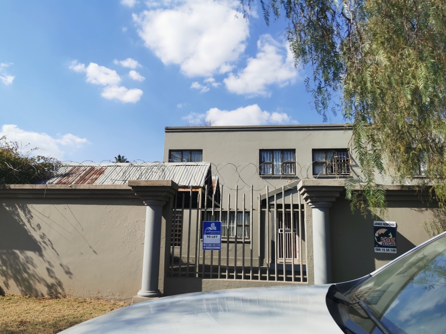 12 Bedroom Property for Sale in Erasmia Gauteng